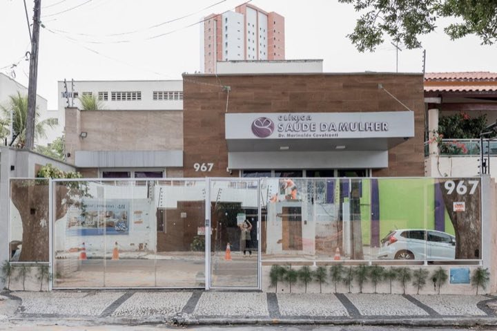 Fachada da Clínica Saúde da Mulher, no número 967 da Rua Monsenhor Bruno